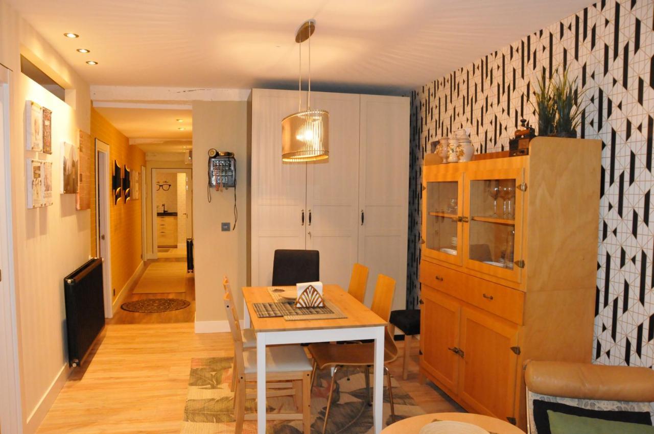 Boutique Caravan Cinema Guest house 2*