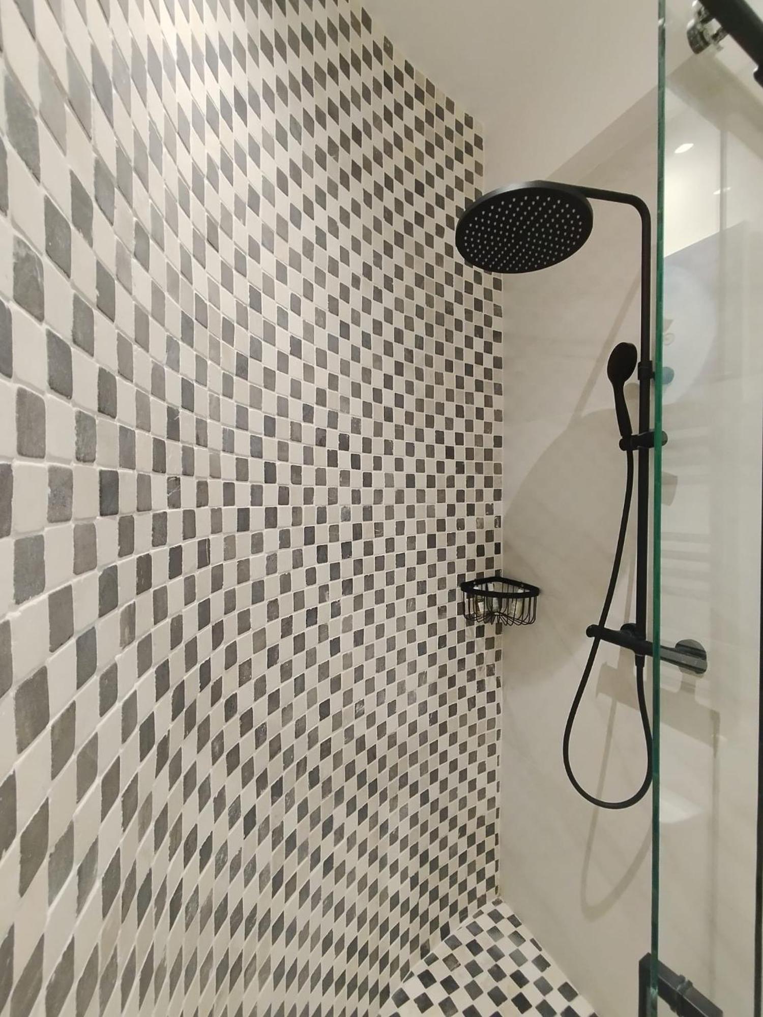 Boutique Caravan Cinema Guest house Bilbao
