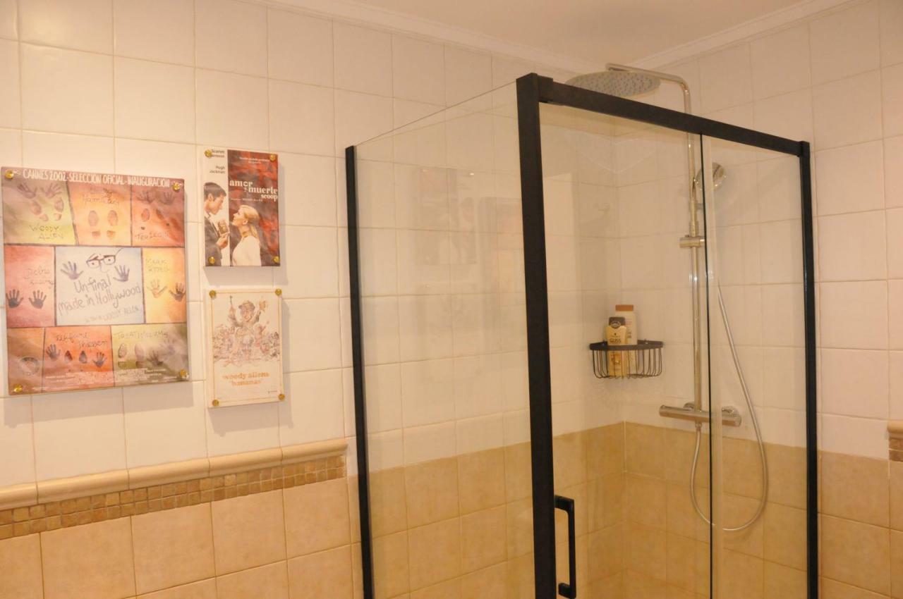 Boutique Caravan Cinema Maison d'hôtes 2*